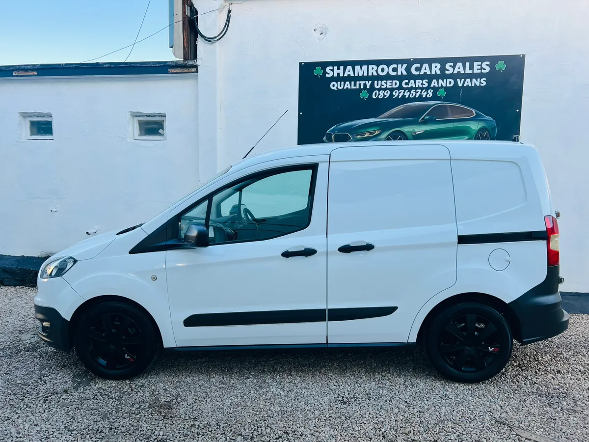 2017 Ford Courier 1.5 tdci **low kms*new cvrt - Image 4