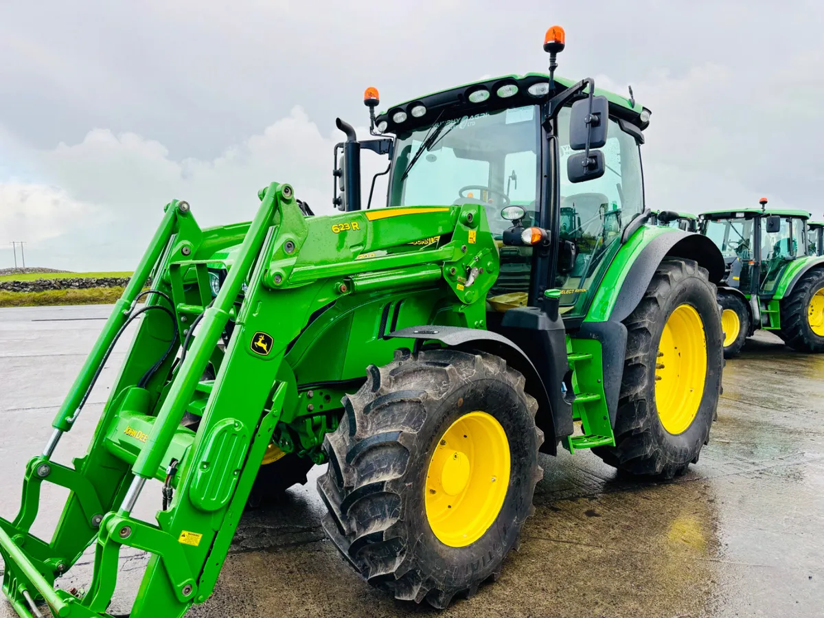 John Deere 6130R - Image 2