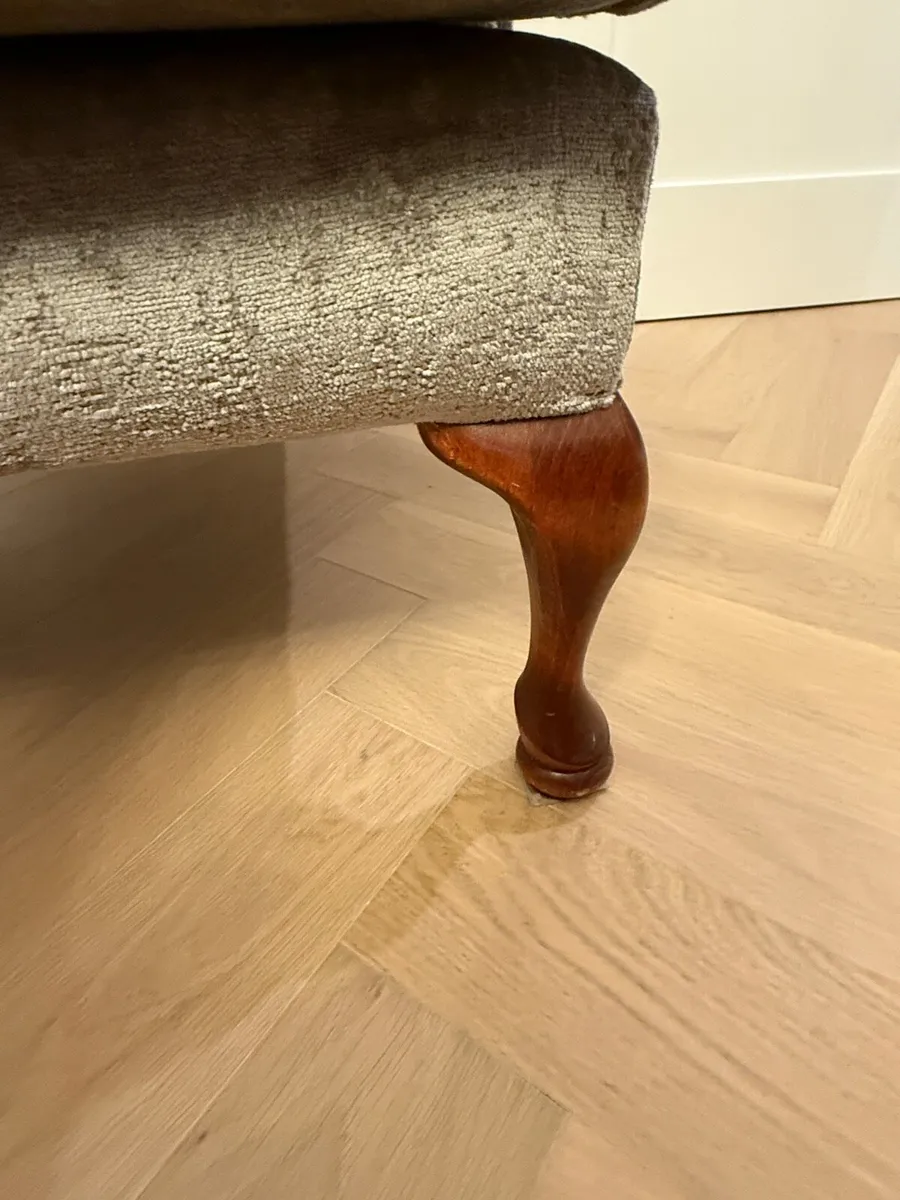 Queen Anne armchair - Image 4