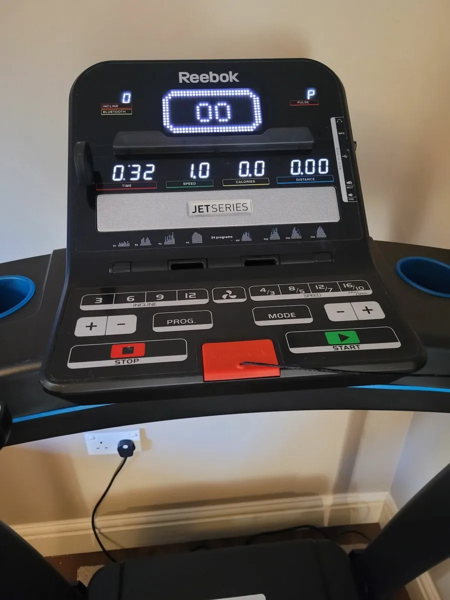 Reebok JET300 Treadmill - Image 3