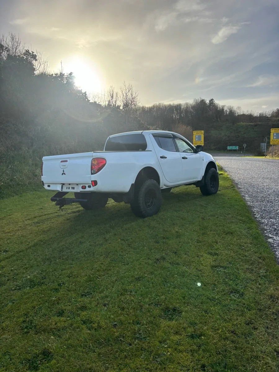 Mitsubishi l200 - Image 4