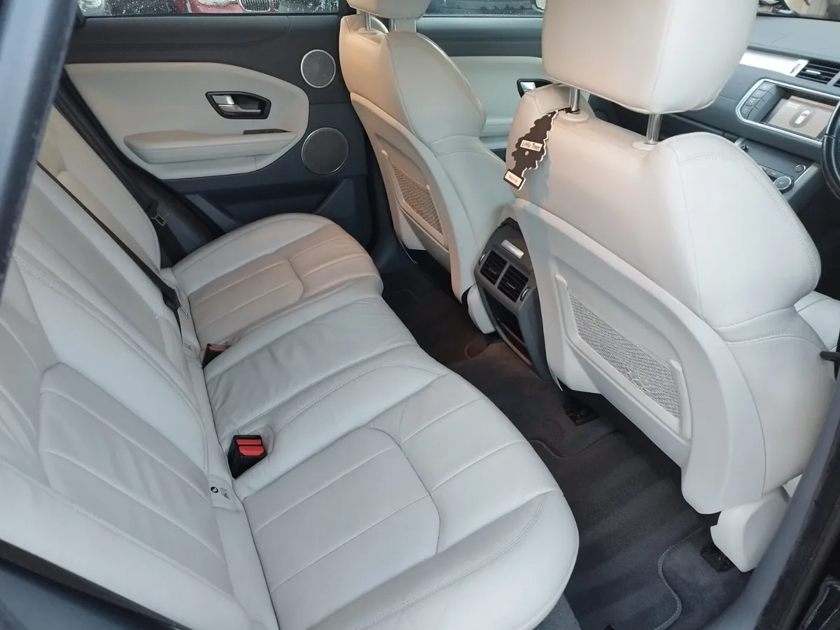 Land Rover Range Rover Evoque 2018 - Image 2