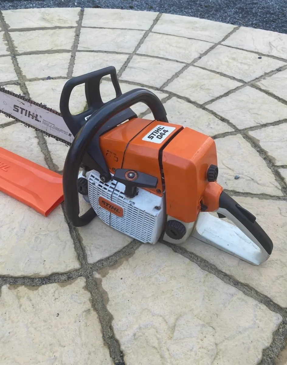 Chainsaw - Image 2