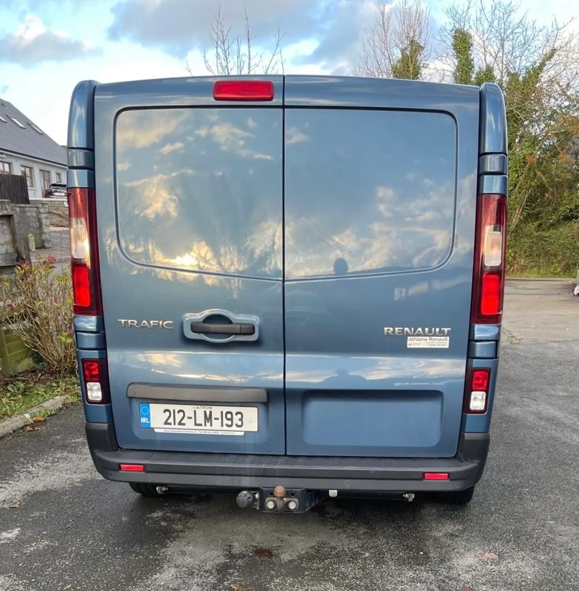 Renault Traffic - Image 3