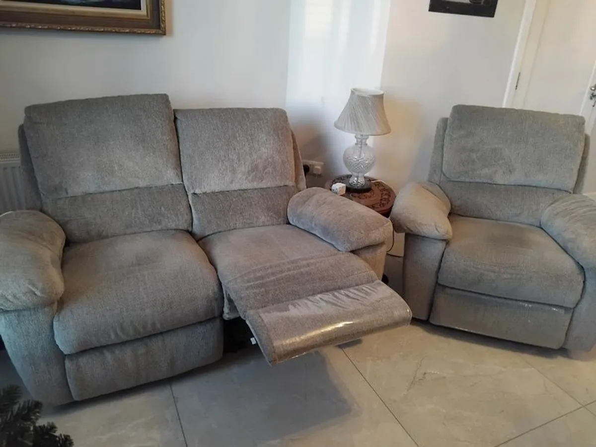 Two-Seater Recliner + Recliner Armchair - Image 4