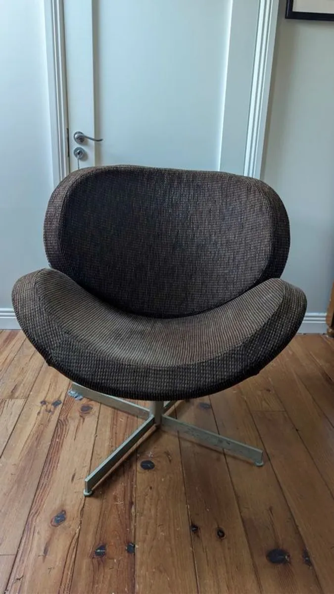 Designer chair from BoConcept in Perfect Condition - Image 1