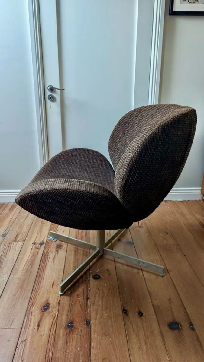 Designer chair from BoConcept in Perfect Condition - Image 2