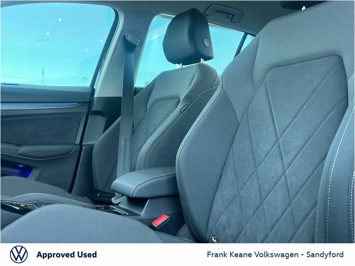 Volkswagen Golf *Style* 1.4TSI PHEV 204HP @Frank K - Image 4