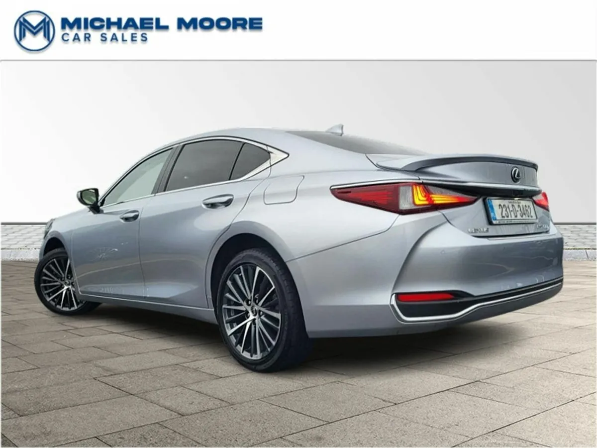 Lexus ES ES300H DYNAMIC HYBRID AUTO *(SUNROOF)* - Image 3