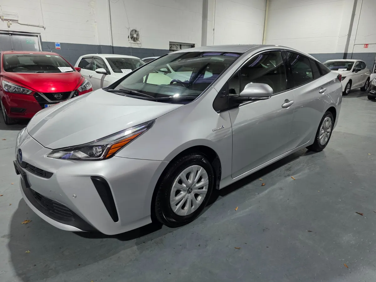 2019 Toyota Prius S Hybrid - Image 3