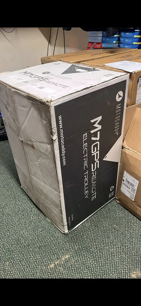 New Top of the range motocaddy M7 GPS REMOTE CONTR - Image 2