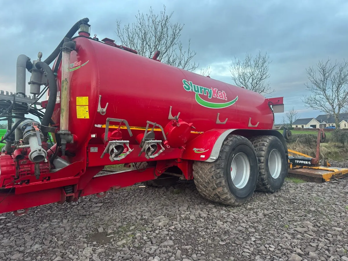 Slurrykat 3000 gallon tanker - Image 4