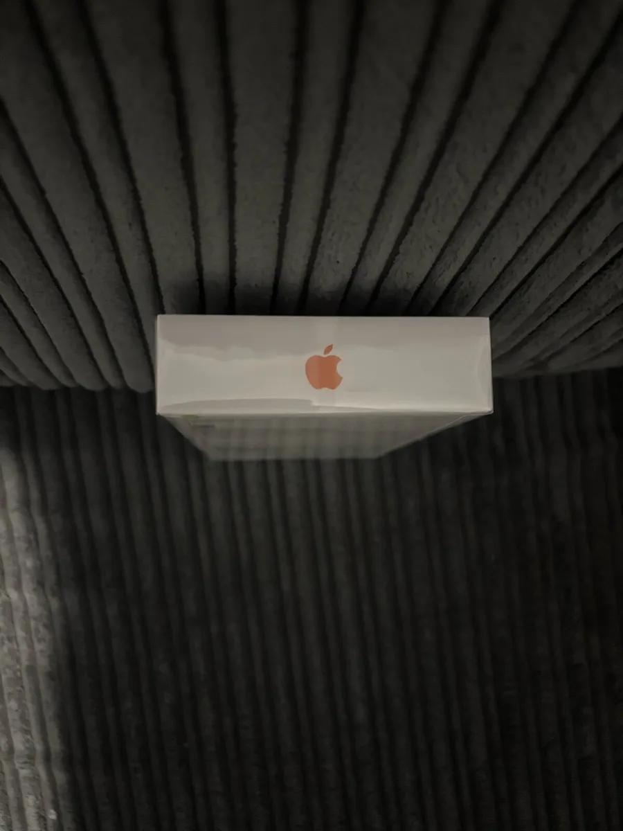 iPhone 17 pro max 1TB - Image 3