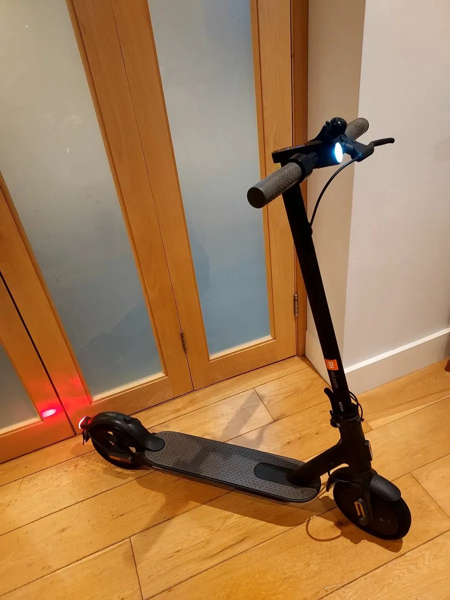 Xiaomi Mi Escooter 1s - Image 3