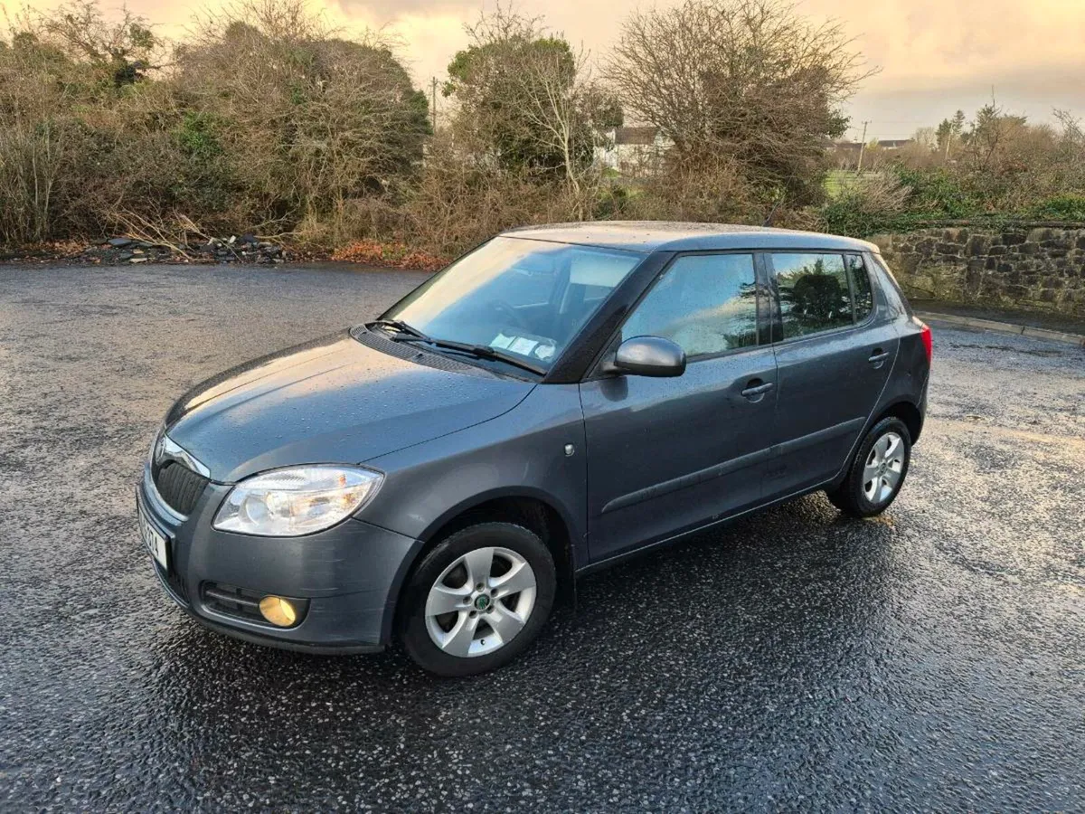 2010 SKODA FABIA - Image 3