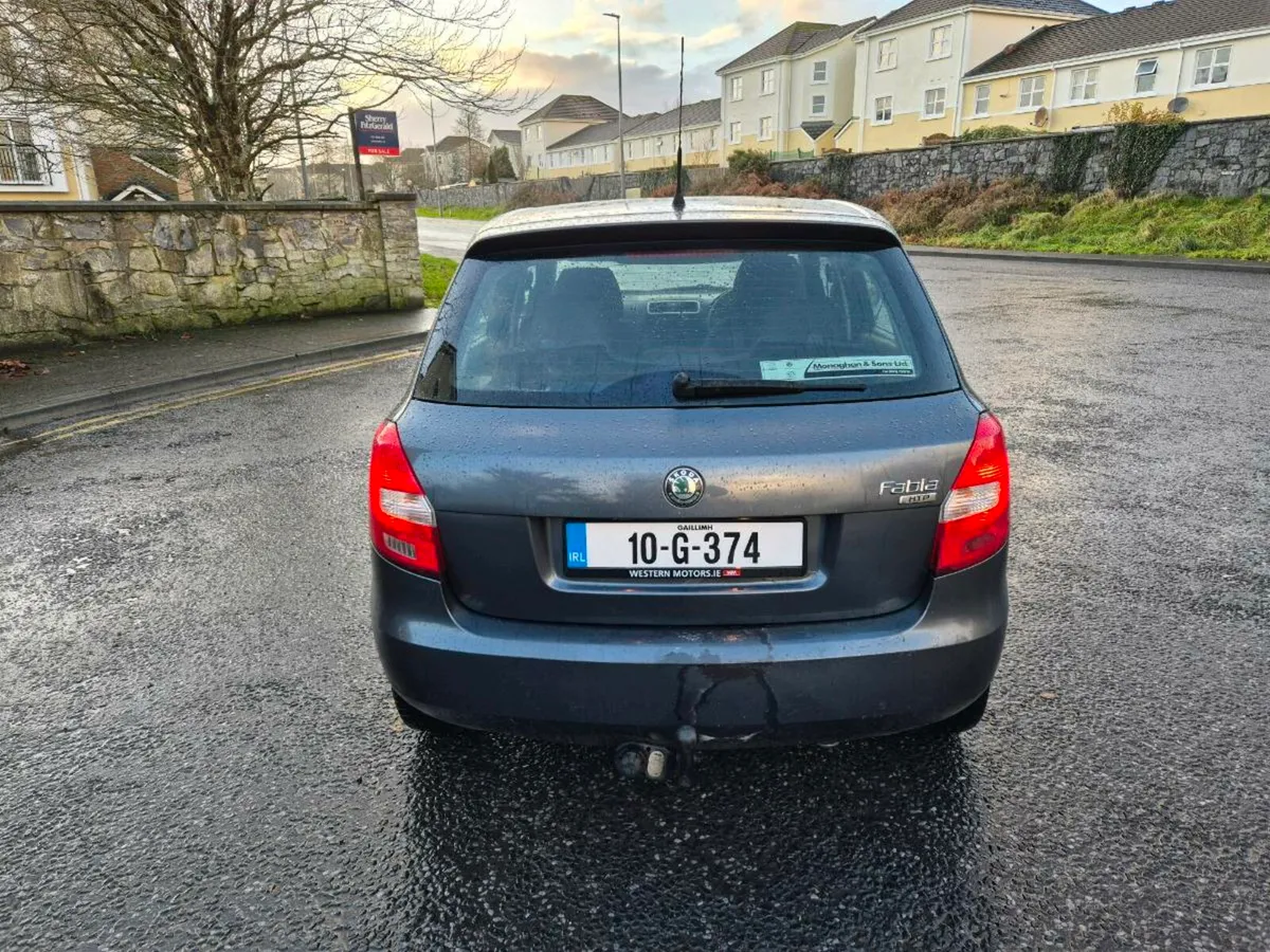2010 SKODA FABIA - Image 4