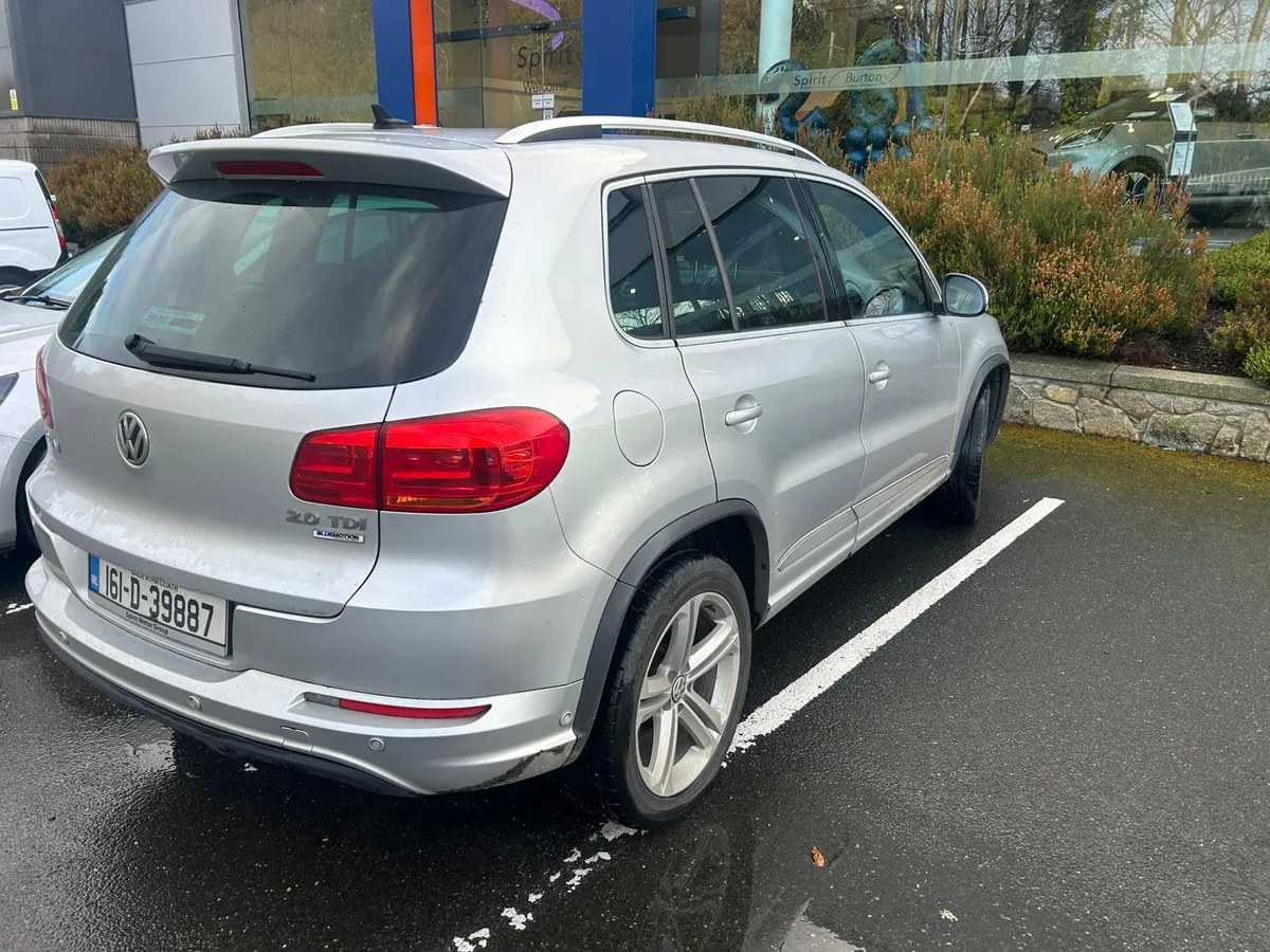 VW Tiguan 2.0 TDI Full R Line - Image 4
