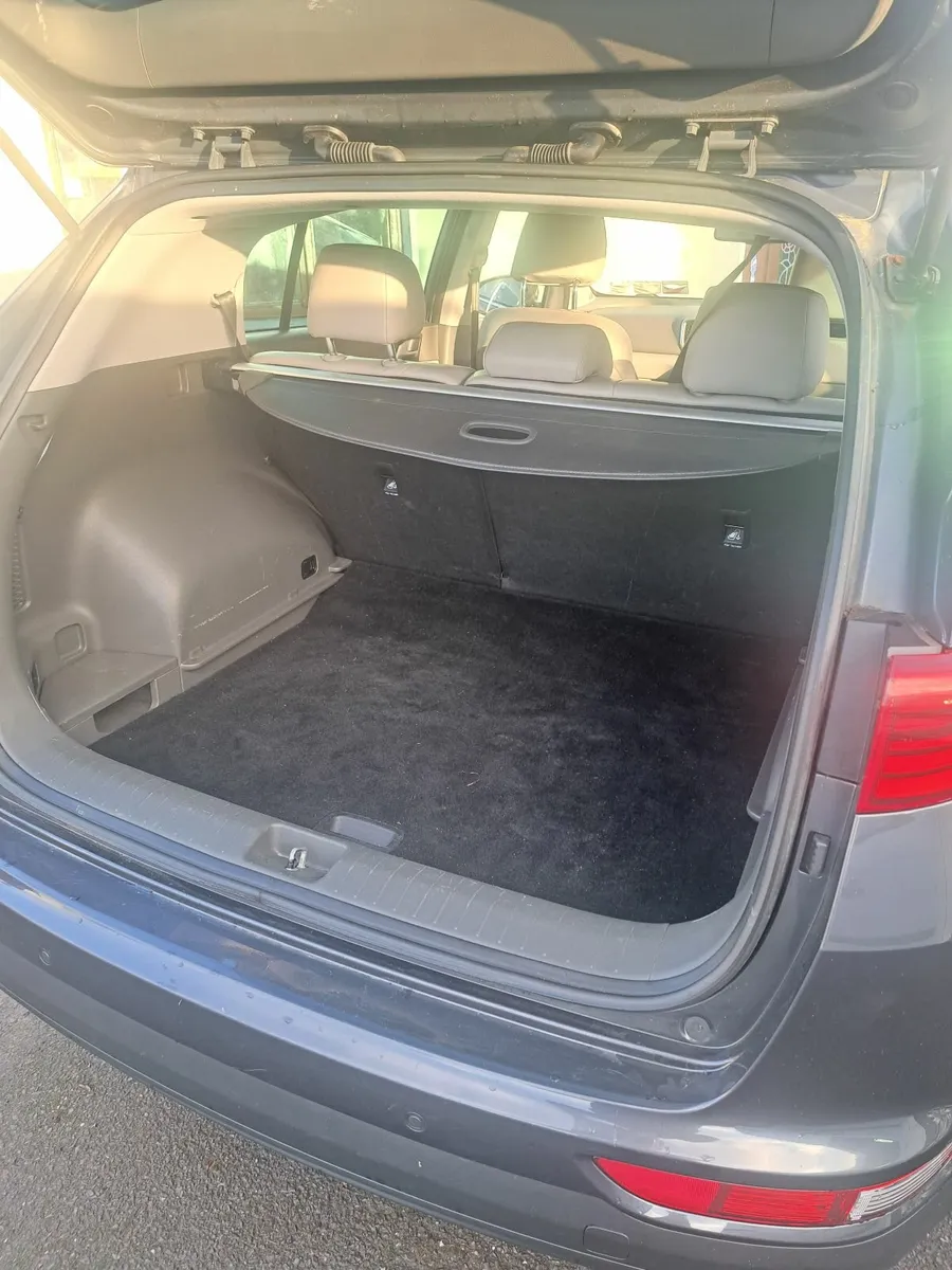 2016 Kia Sportage GSE 1.7 5DR - High Spec - Image 3