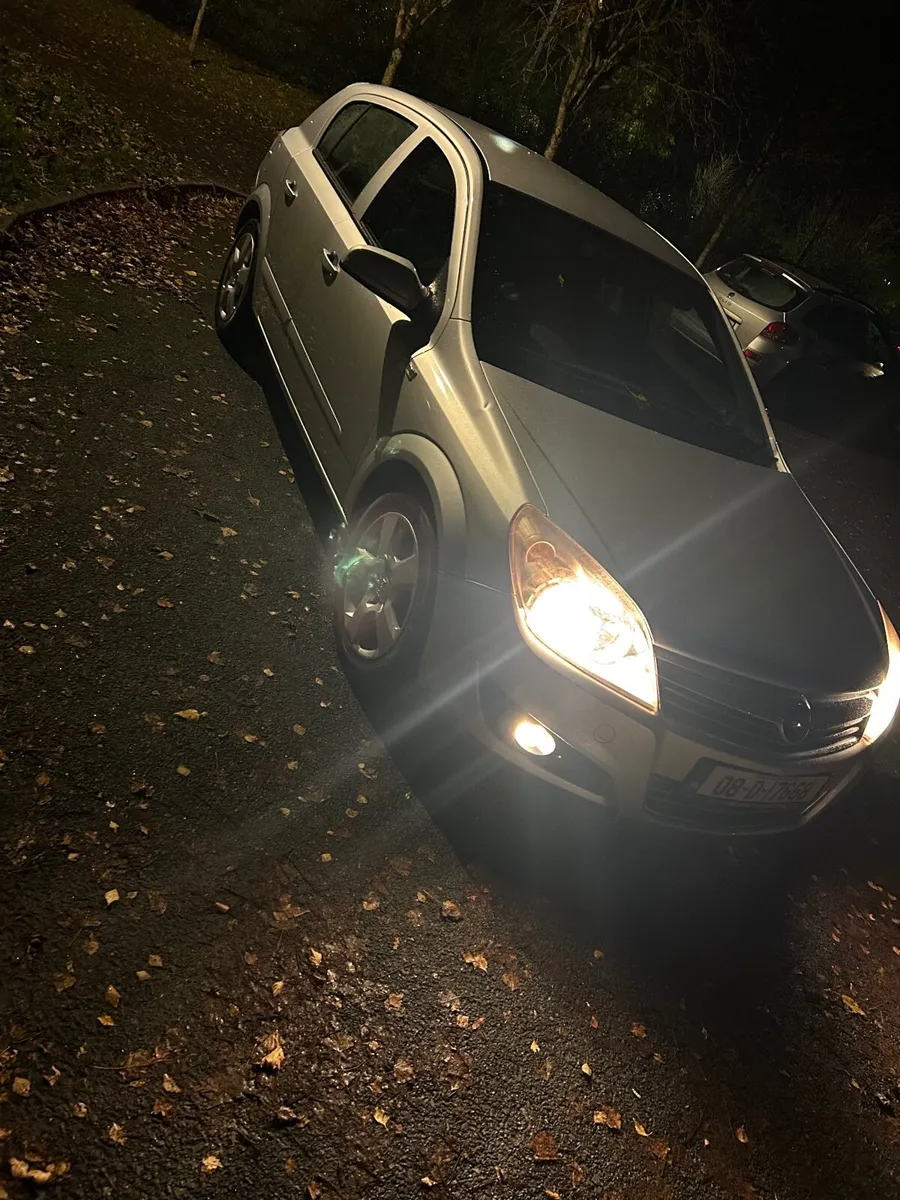 Opel Astra 2008 - Image 4