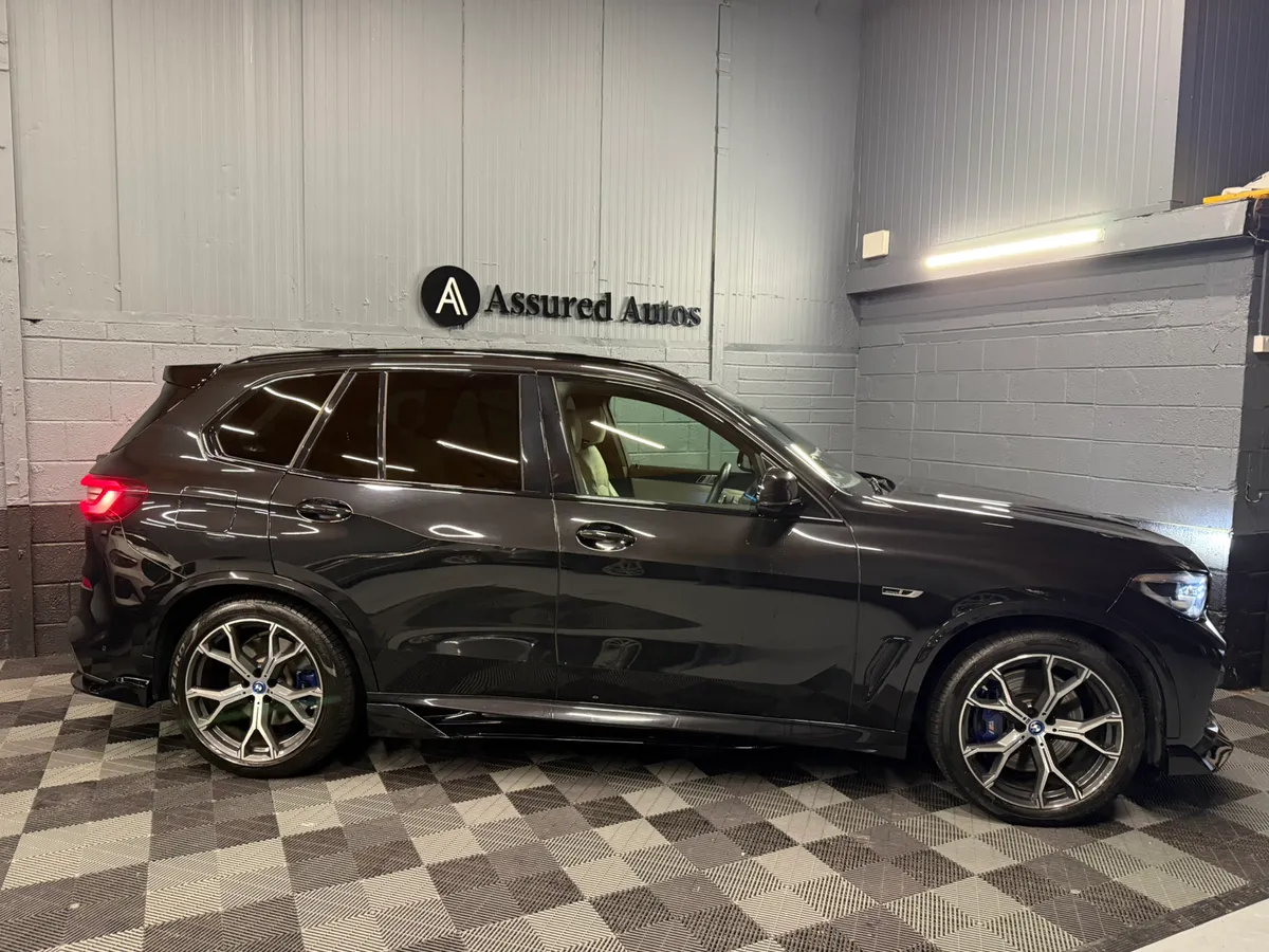 212 BMW X5 45E M-Sport  Pro - Image 2