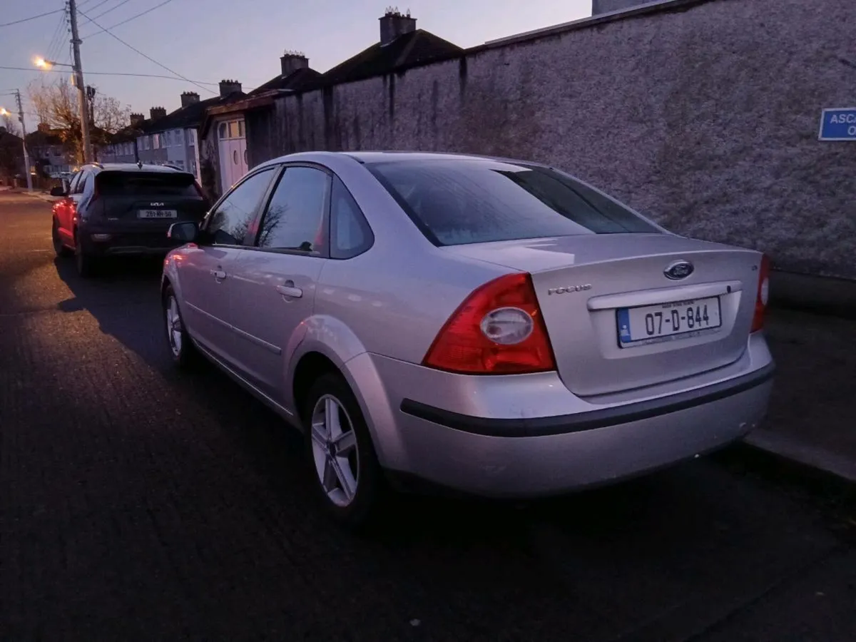 2007 FORD FOCUS NCT 12/26 TAX 12/25 - Image 4