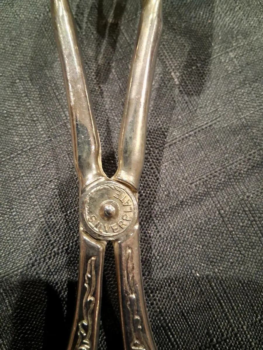 Silver Plated Zinc Alloy Serving Tong's - Image 3