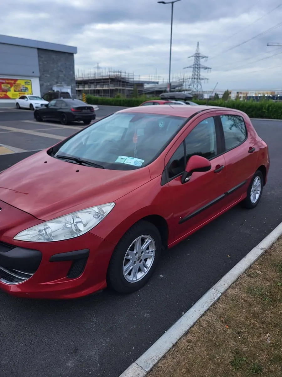 Peugeot 308 2009 - Image 2