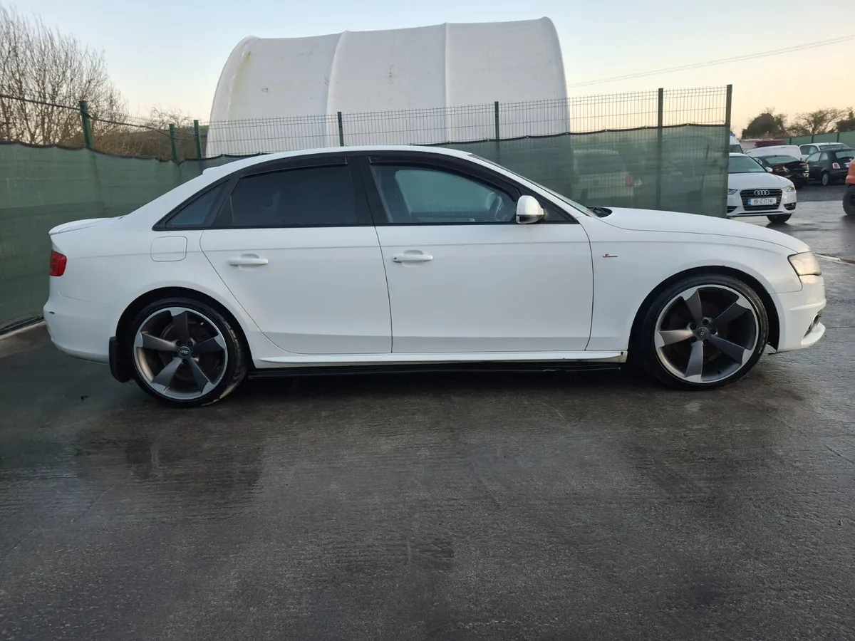 2012 Audi A4  2.0 Tdi  S -line - Image 3