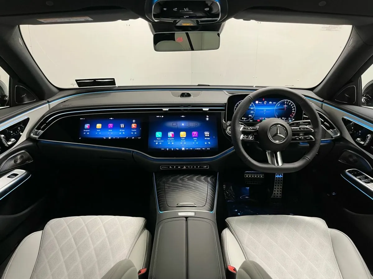 Mercedes-Benz E-Class 300e AMG - HUGE SPEC - 20 In - Image 4