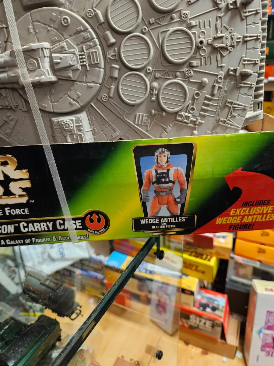 Star Wars POTF2 Millennium Falcon Figure Case - Image 2