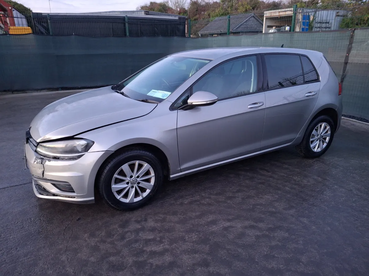 182 Volkswagen Golf  TDi - Image 1