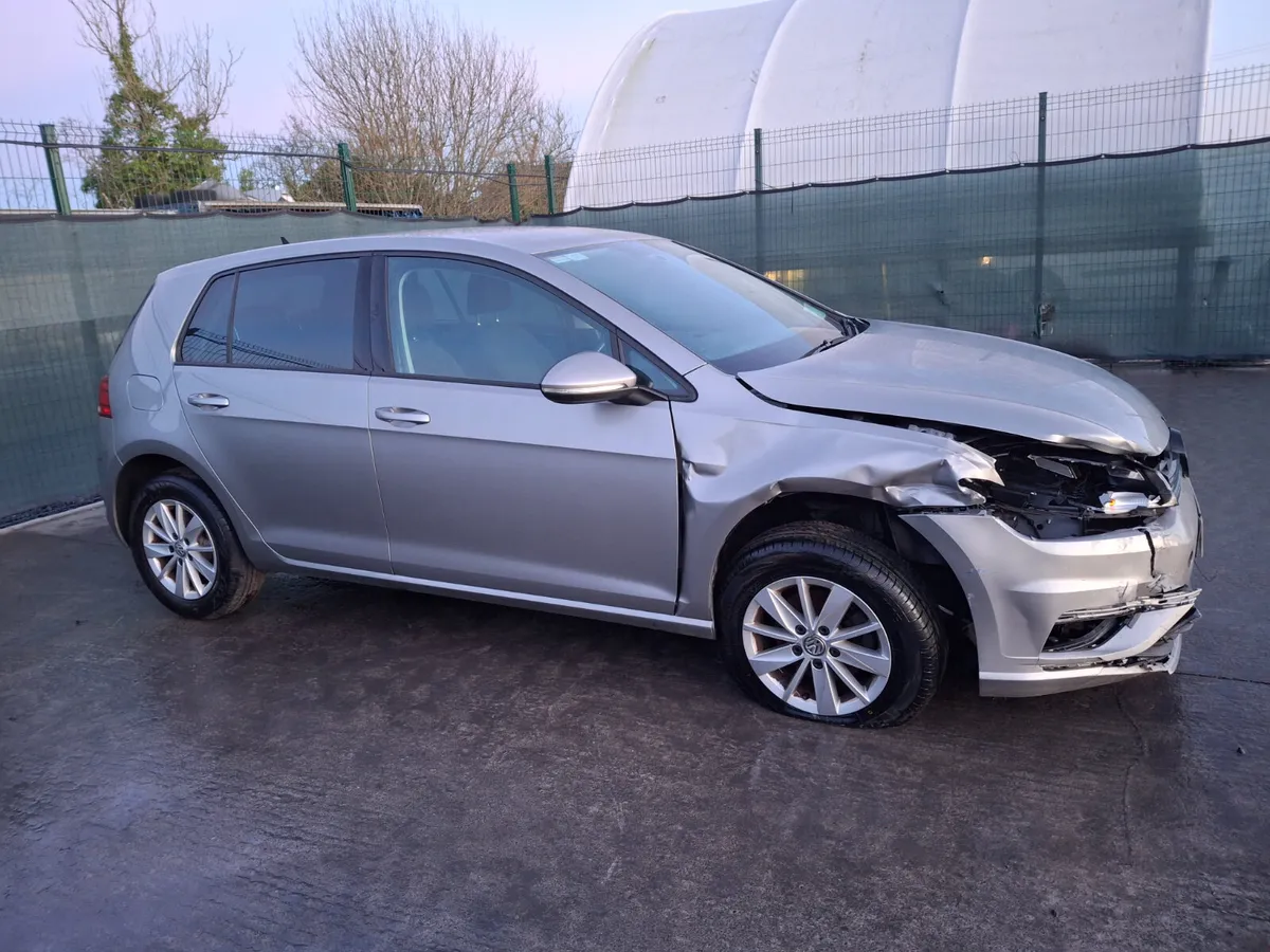182 Volkswagen Golf  TDi - Image 3