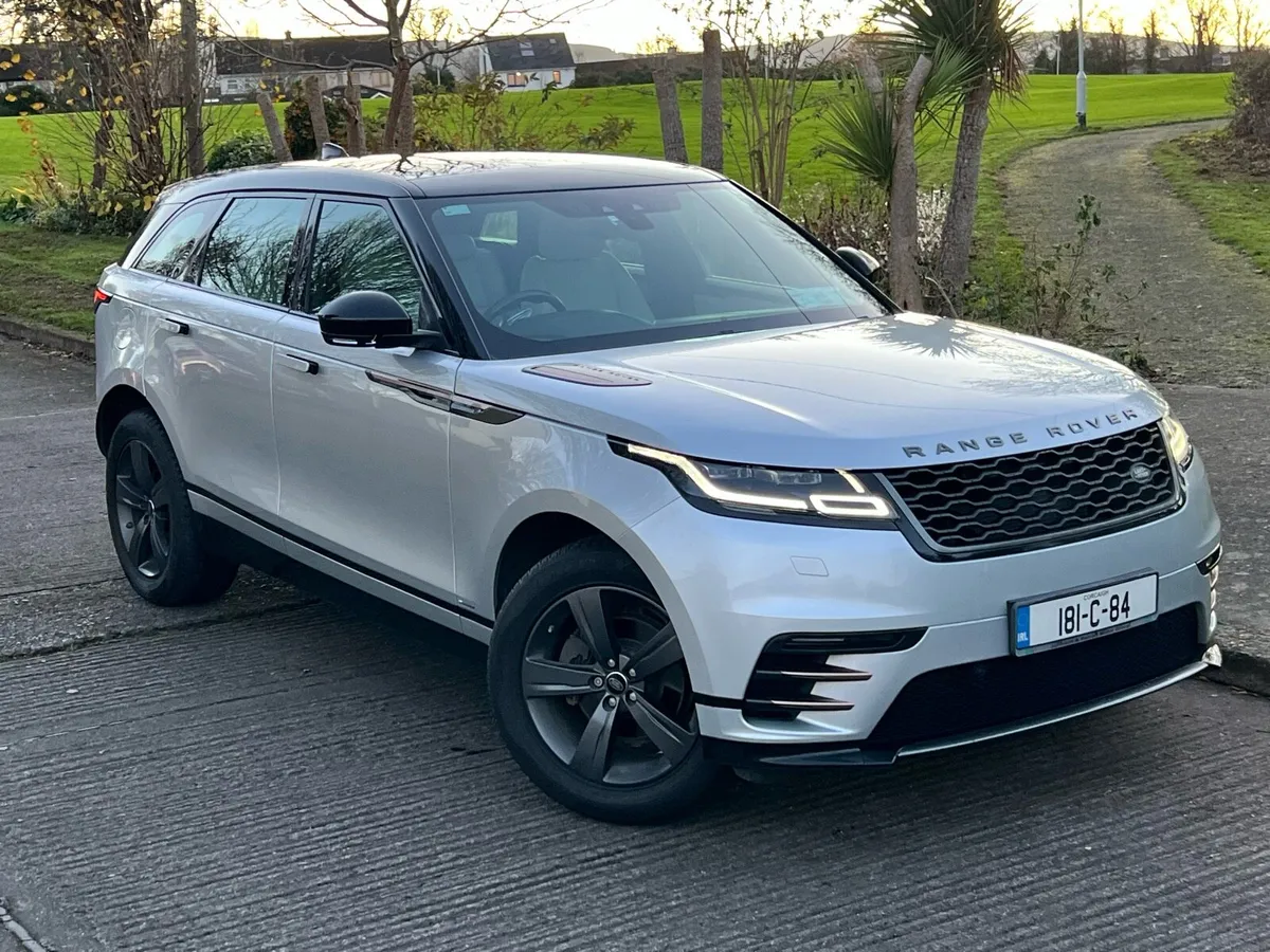 181 RANGE ROVER VELAR R-DYNAMIC GLASS ROOF - Image 4