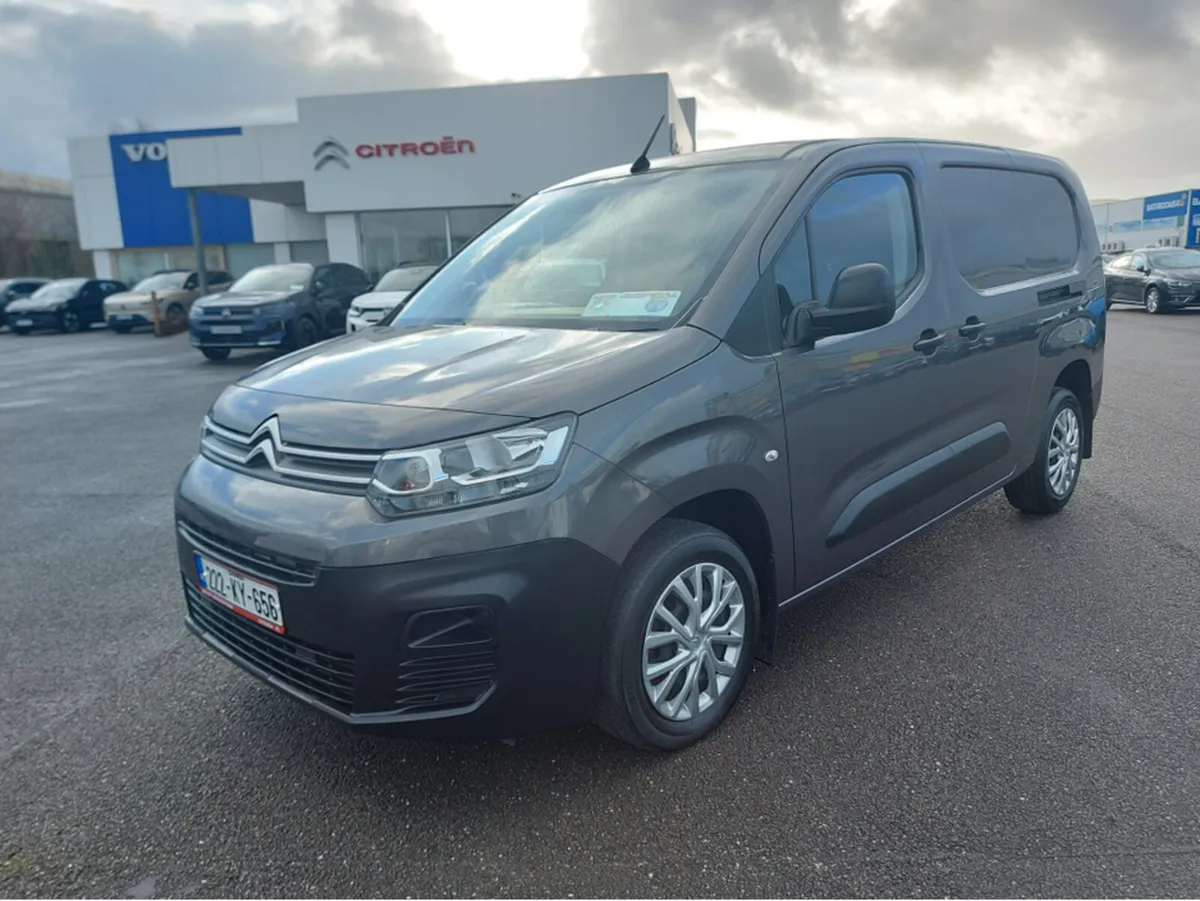 Citroen Berlingo LX BLUEHDI 100 LWB MY MY22.3 3DR - Image 1