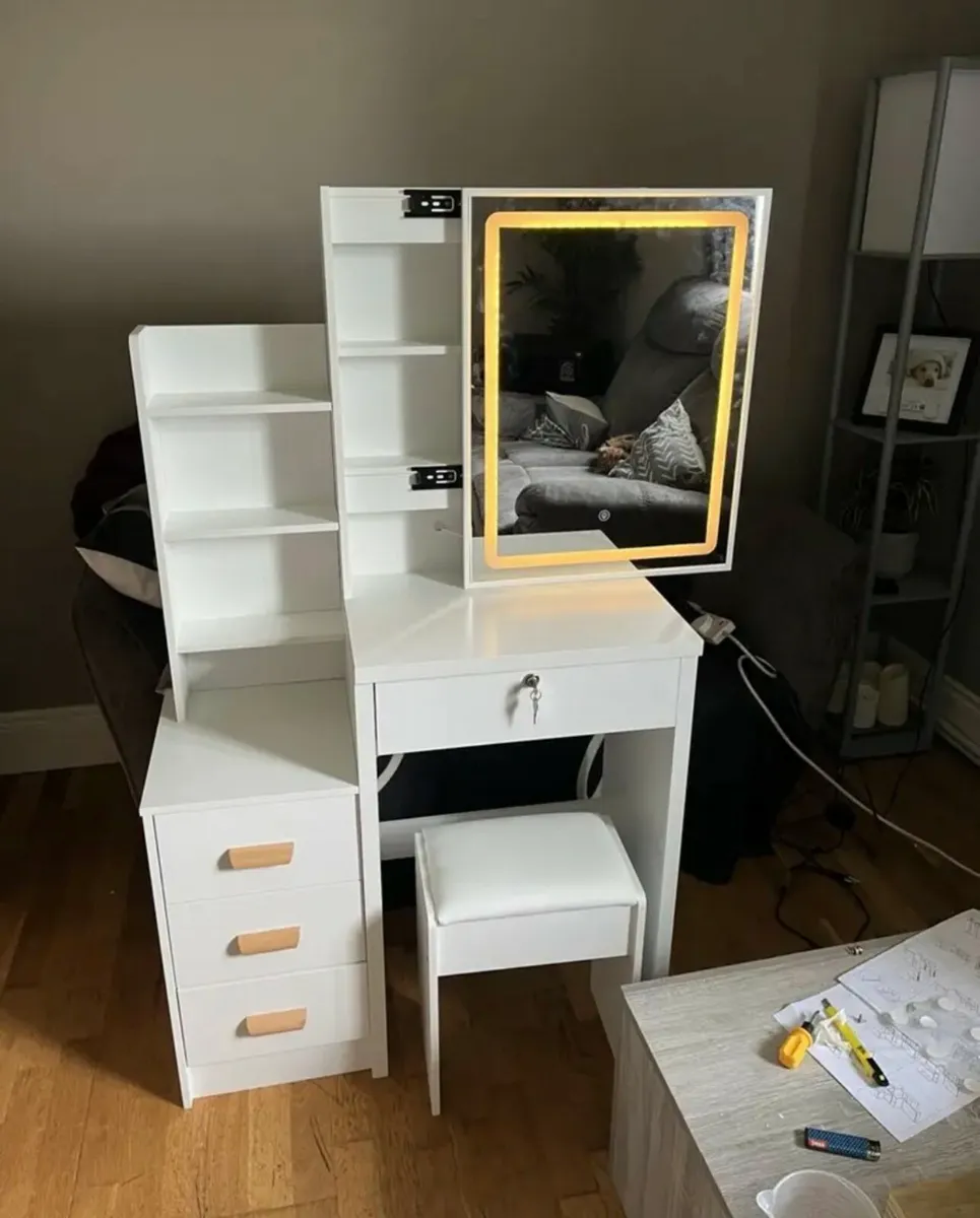 Vanity/Dressing table - Image 1