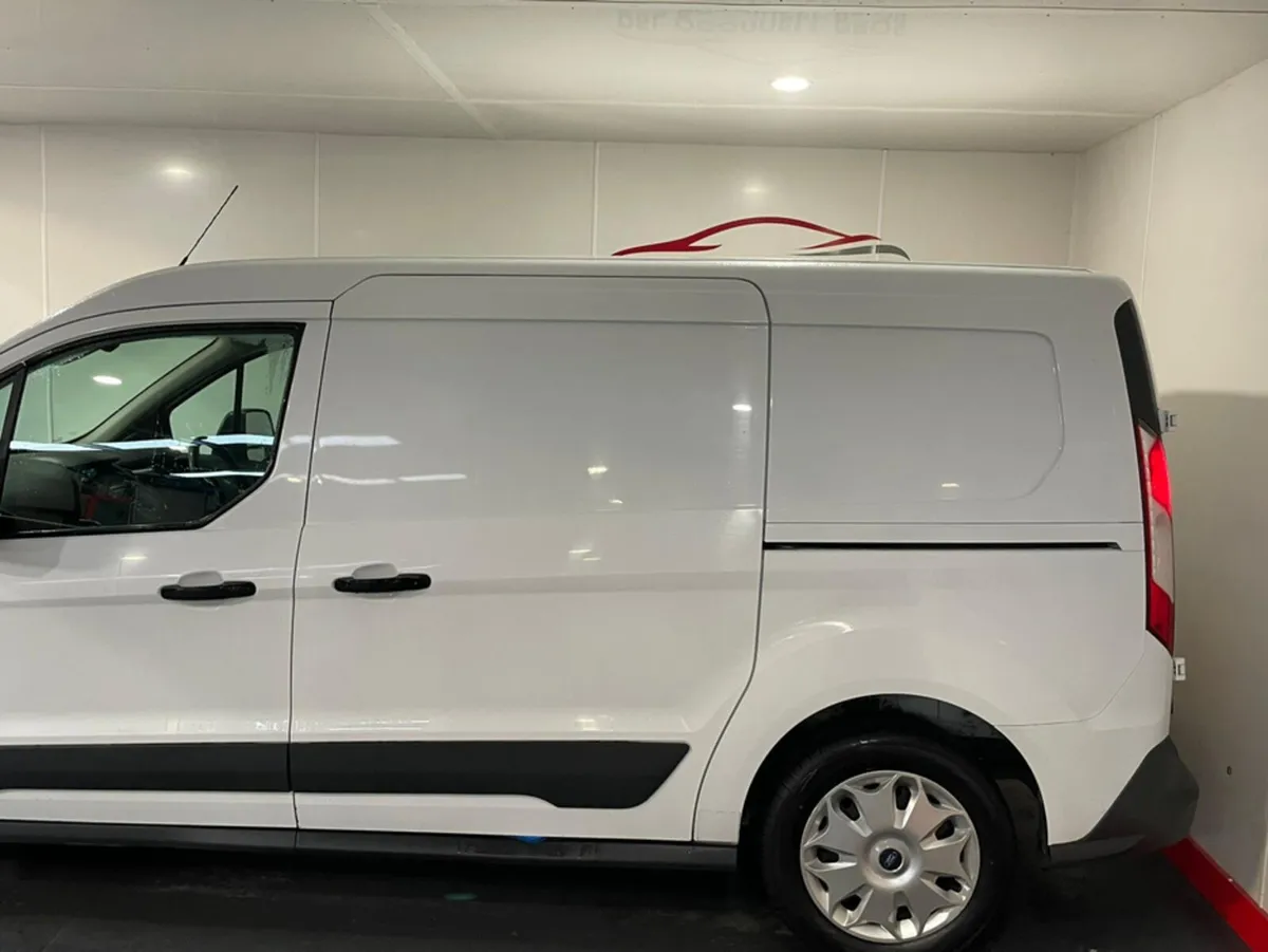 Ford Transit Connect LWB TREND 1.5 TD 100PS 5SPEED - Image 2