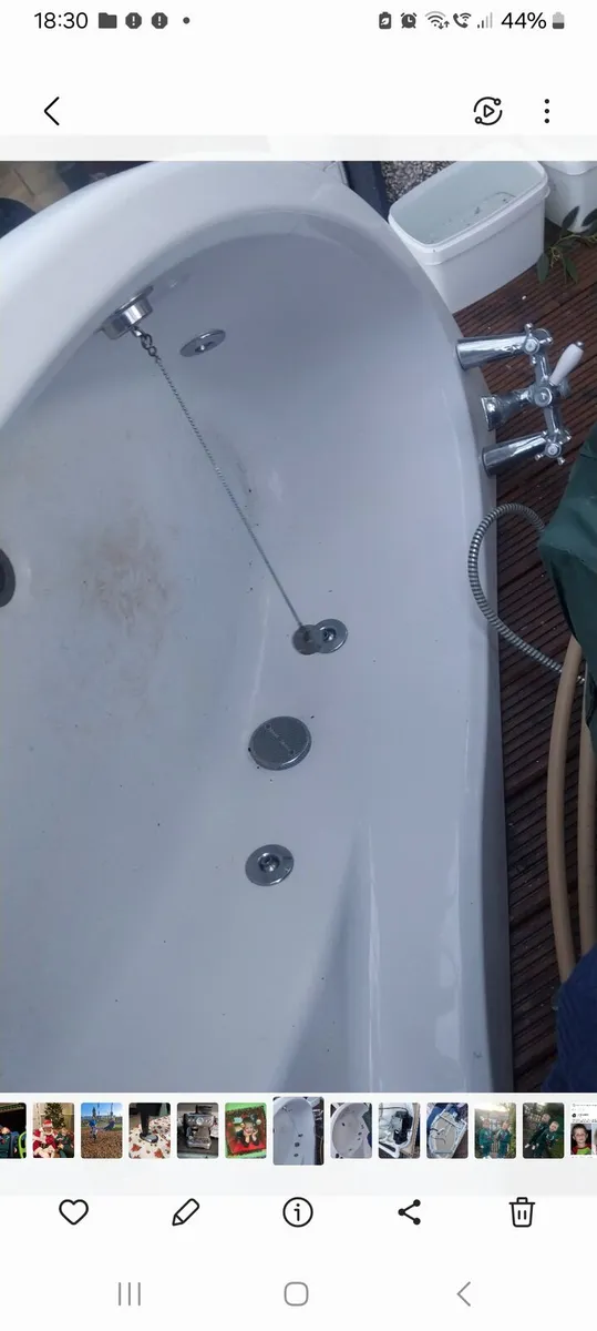 Jacuzzi bath tub - Image 1