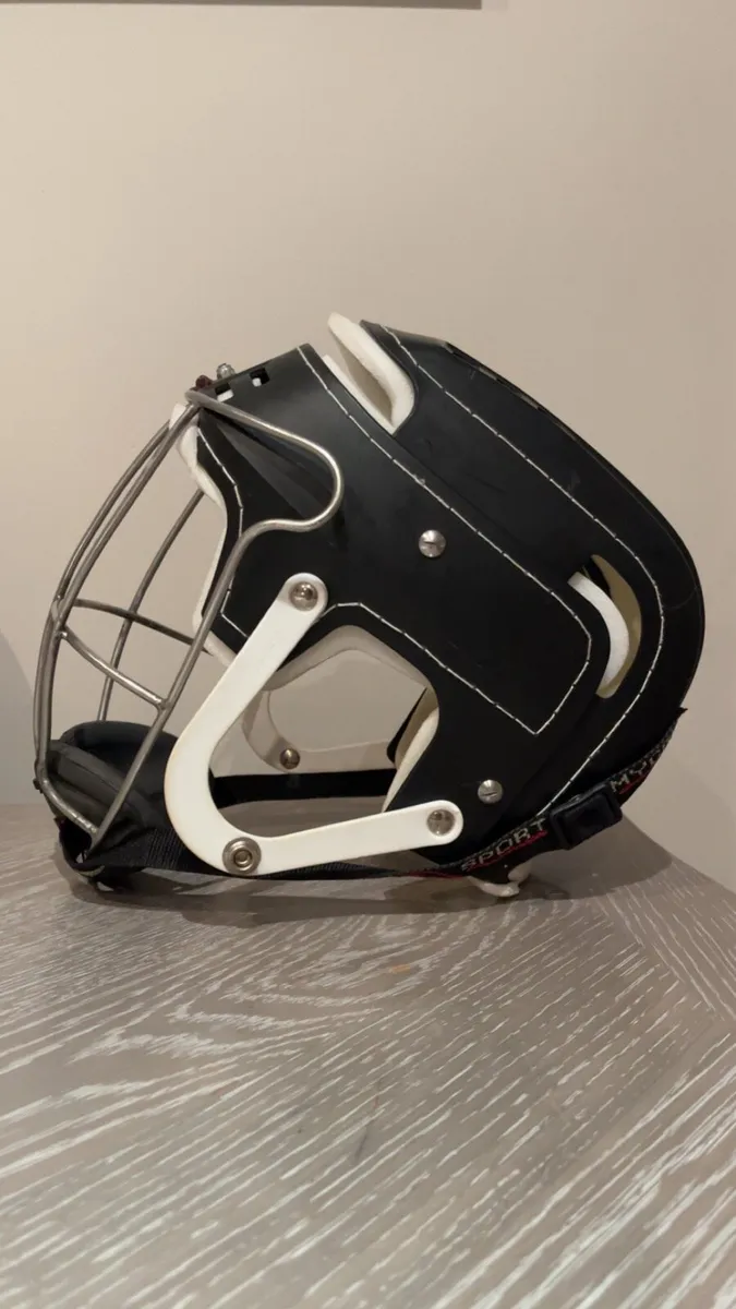 Cooper helmet with old style wide hinge kk guard - Image 3