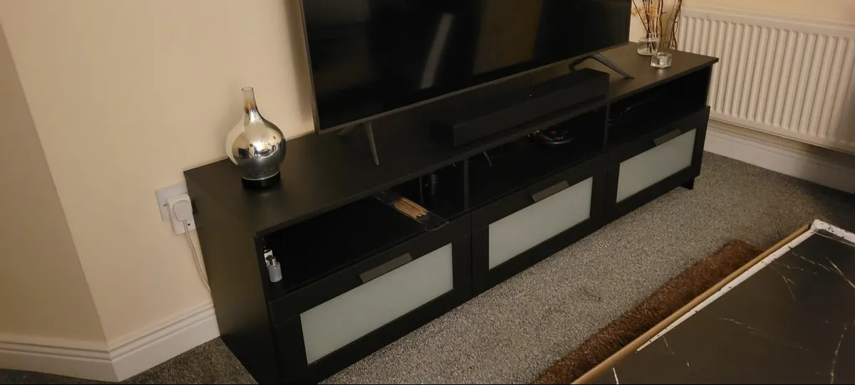 TV Unit - Image 1