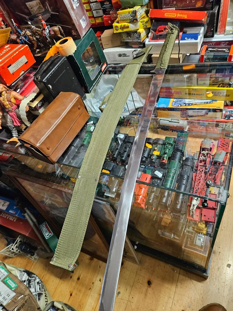 Vintage Looking Sword - Image 1