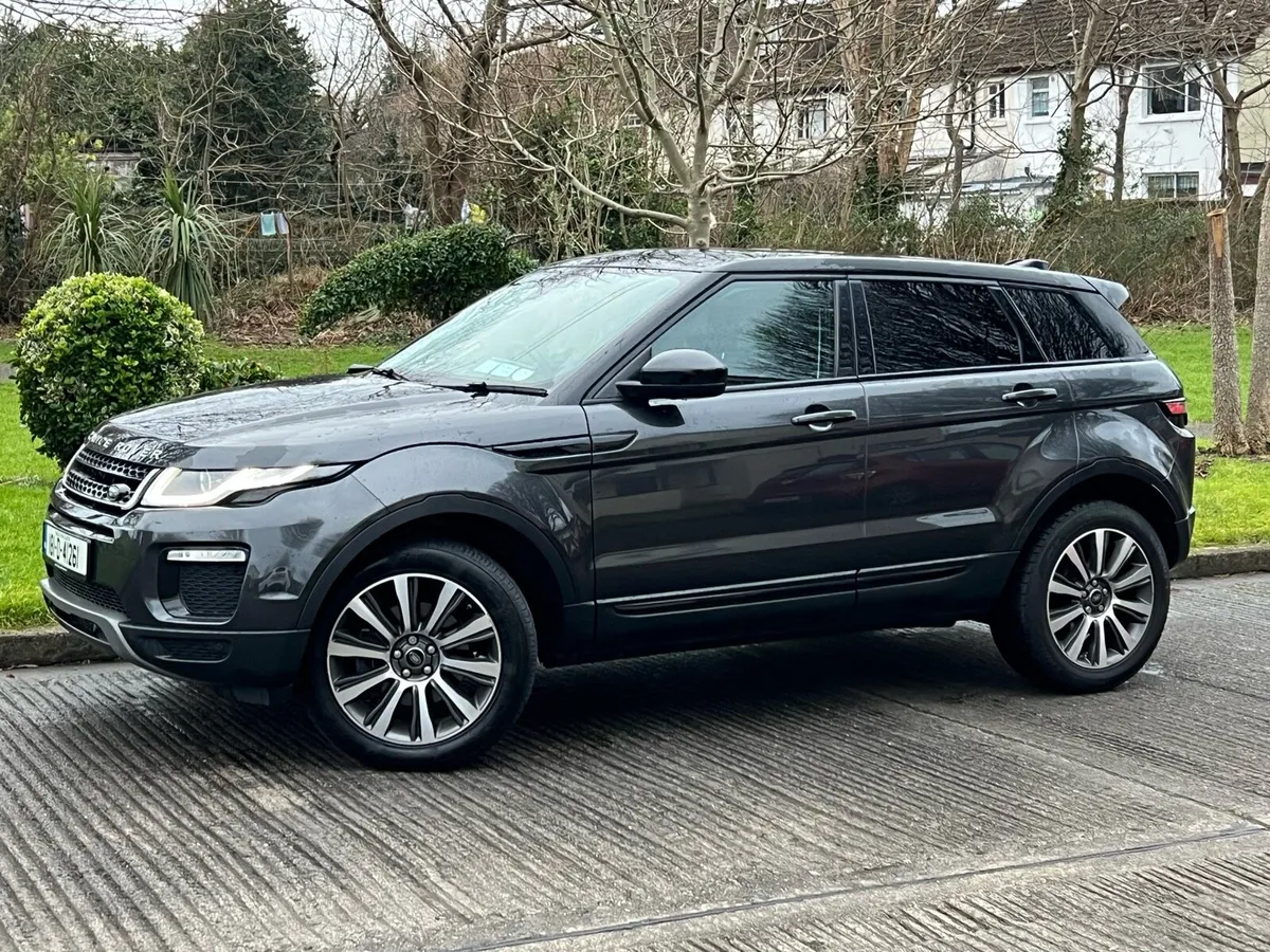 181 RANGE ROVER EVOQUE 2.0 AUTOMATIC GLASS ROOF - Image 2