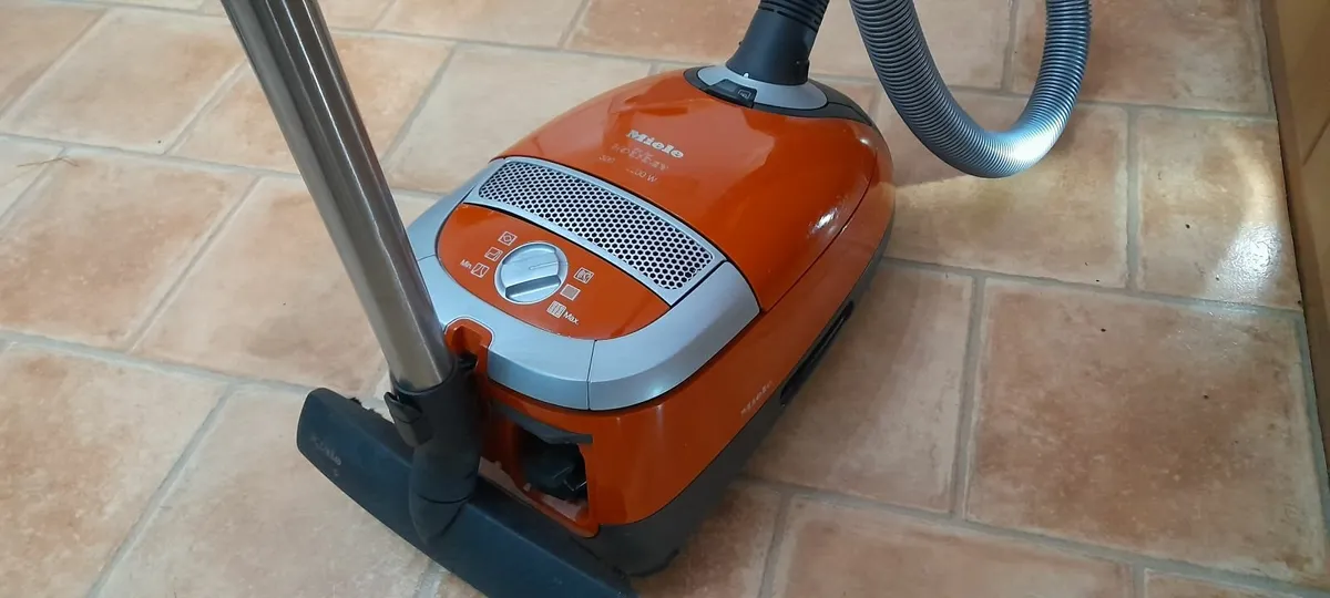 Miele vacuum/Hoover cleaner - Image 2