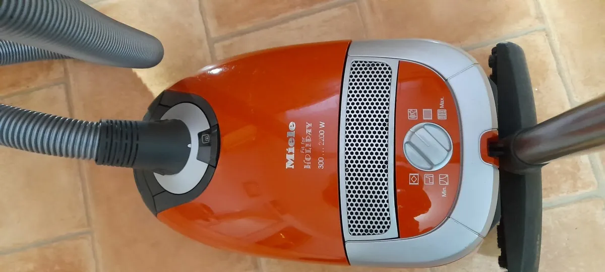 Miele vacuum/Hoover cleaner - Image 3