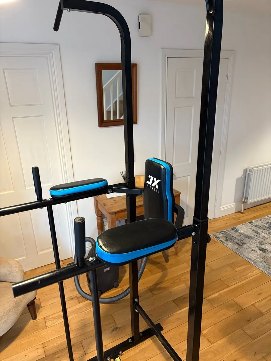 Pull up and tricep dip station - Image 3