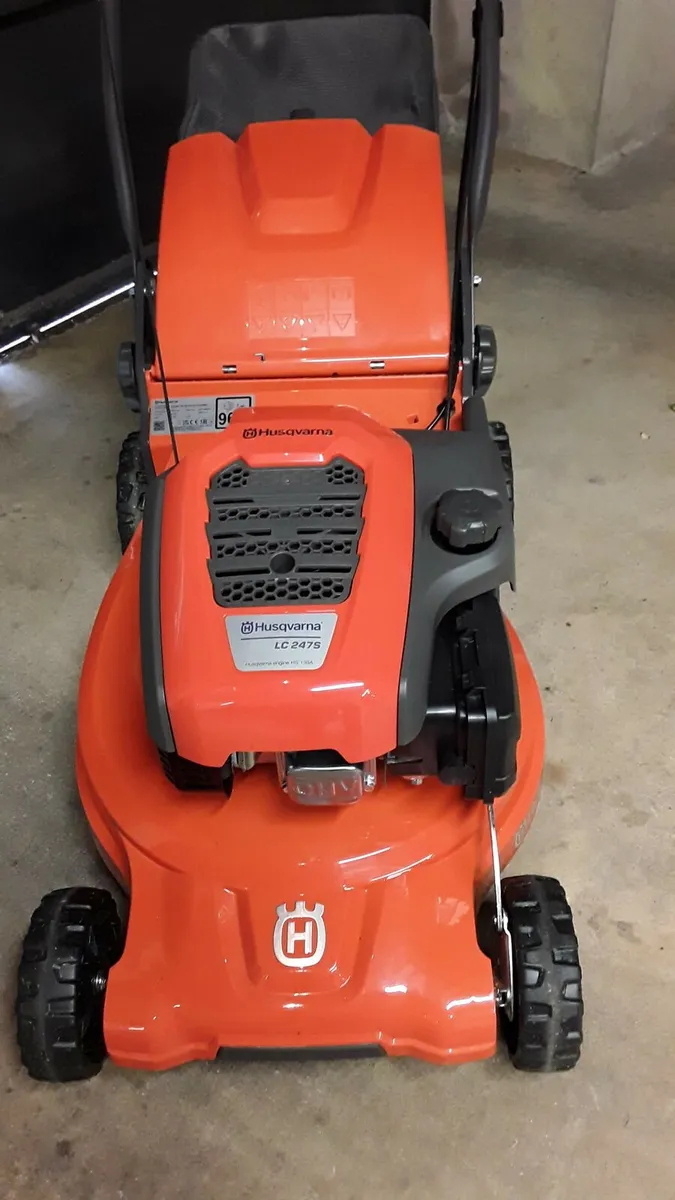 HUSQVARNA LAWNMOWER - Image 1