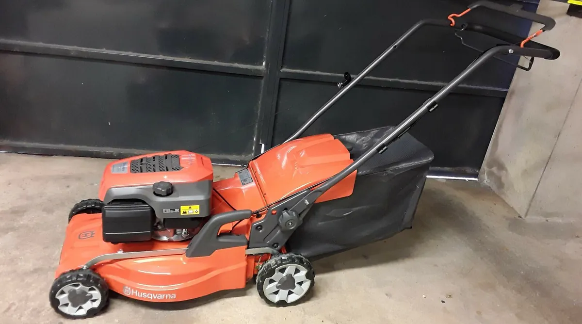 HUSQVARNA LAWNMOWER - Image 2