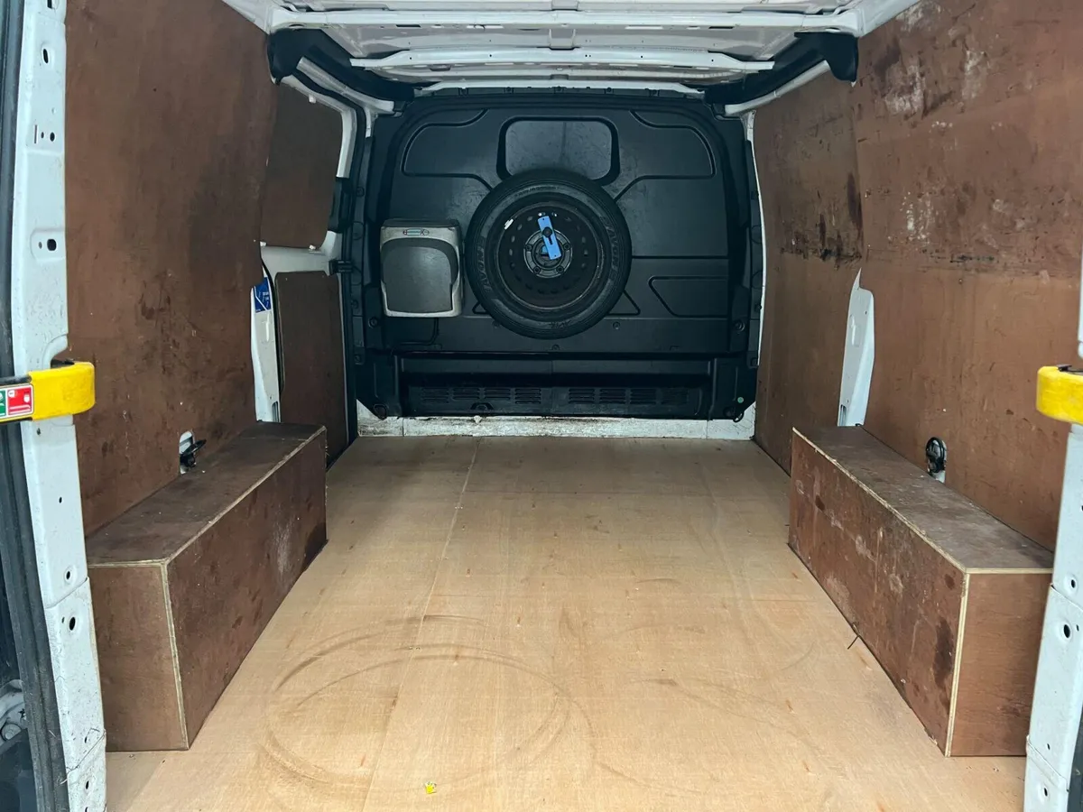 Ford Transit Custom 2.0 300 EcoBlue Leader L1 H1 - Image 4