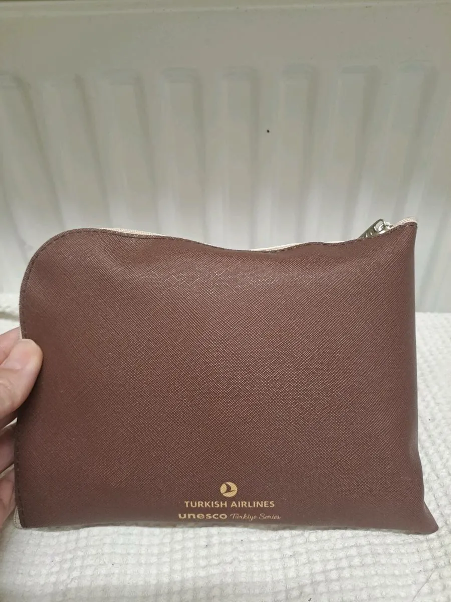 Free travel bag - Image 2