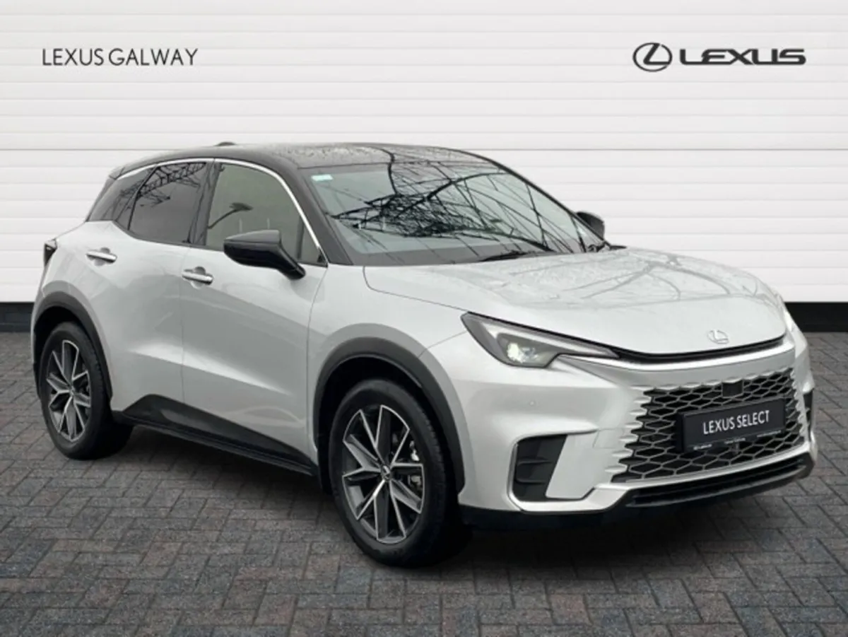 Lexus LBX LBX 1.5h EMOTION // Heated Mirrors // Po - Image 1