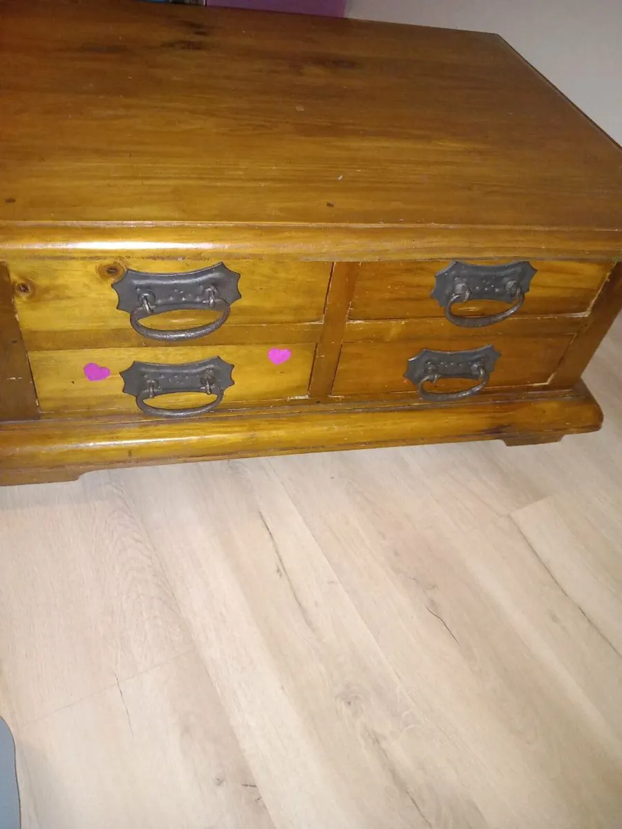 Solid coffee table - Image 2